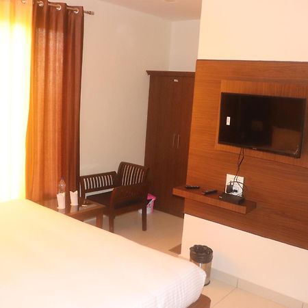 Hotel Park Street Pathankot Ngoại thất bức ảnh