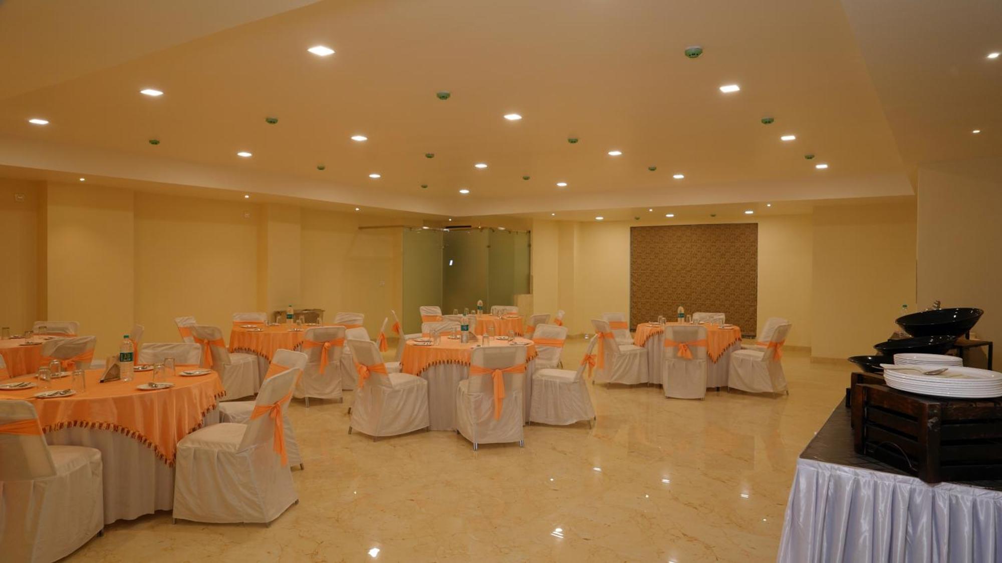 Hotel Park Street Pathankot Ngoại thất bức ảnh